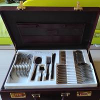 Servizio di posate da 12 nuovo