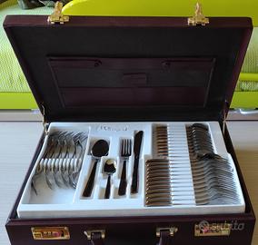 Servizio di posate da 12 nuovo