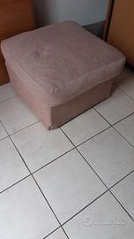 poggiapiedi con ruote