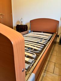 Letto articolato ortopedico elettrico nuovo.