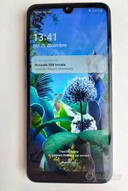 Smartphone LG Q60