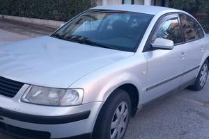 VOLKSWAGEN Passat 5ª serie - 1999