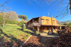 VILLA SINGOLA A GENZANO DI ROMA