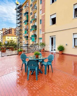 QUATTRO VANI CON AMPIO TERRAZZO
