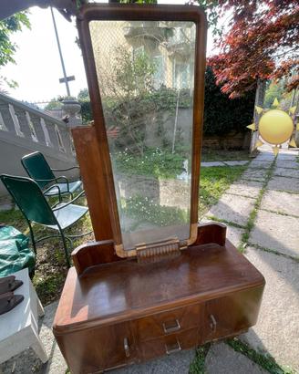 Mobile toilette in legno