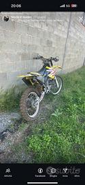 Suzuki rmz 250