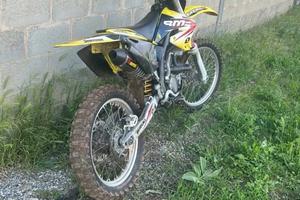 Suzuki rmz 250