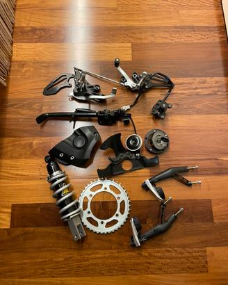 Yamaha R7 pezzi originali