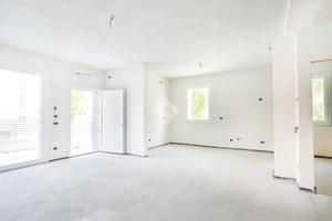 VILLA A SCHIERA CENTRALE A SCANDIANO