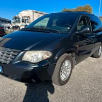 Chrysler Voyager 120.000 KM 2.5 CRD 7 posti cat LX