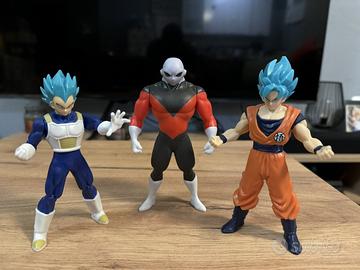 Goku vegeta jiren uovo Pasqua kinder dragonball