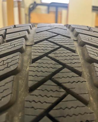 Gomme invernali Vredestein 245/35 R 19