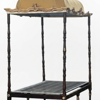 LETTO A BALDACCHINO A CORONA