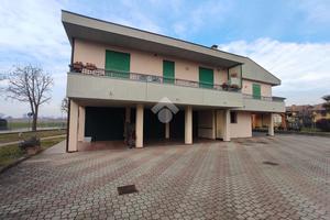 3 LOCALI A CAMPOLONGO MAGGIORE