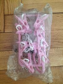 stendibiancheria con mollette per intimo calzini