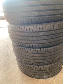 Gomme seminuove 235 60 18