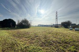 Terreno di 7800 m² a Cernusco sul Naviglio