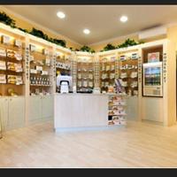 arredamento  negozio completo 