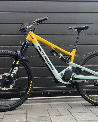 E-Bike Rocky Mountain Altitude