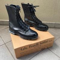 Anfibi originali Polizia taglia 42