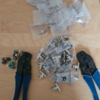 BNC da crimpare, T ed una pinza RG58.