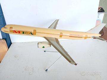 Airbus A321 MEA Scala 1:100