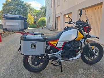 Moto Guzzi V85TT full optional