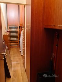 Cabina armadio in legno