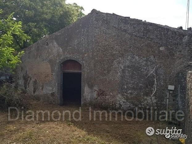 Terreno agricolo pianeggiante a Piedimonte Etneo - Altro