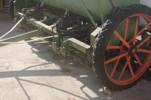 Seminatrice agricola Ubaldo