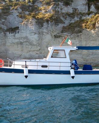 Gozzo cabinato in legno con pilotina 9,8m 100CV