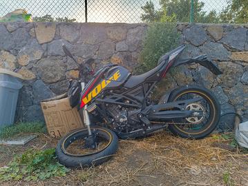 Voge brivido 125r incidentata 