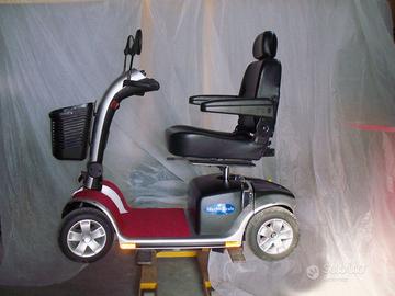 Scooter elettrico per anziani e disabili