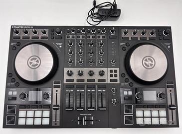 Native Instruments Traktor Kontrol S4 mk3