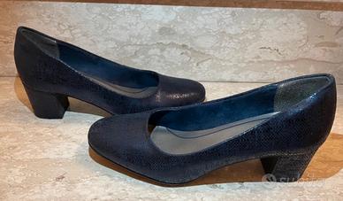 Decollete blu donna effetto pitonato