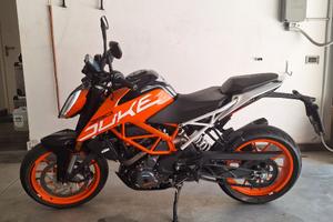 KTM Duke 390 (2020)