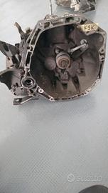 Condividi CAMBIO MANUALE K9K 2005 RENAULT NISSAN