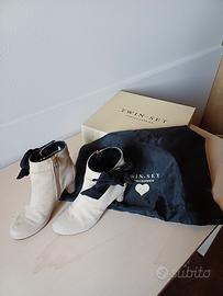 stivaletto in camoscio 