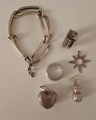 Ciondoli,anelli, bracciali 