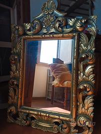 Specchio con Cornice Lavorata a Mano