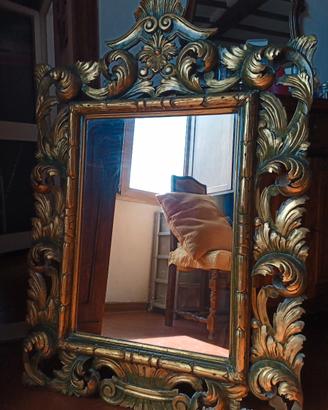 Specchio con Cornice Lavorata a Mano