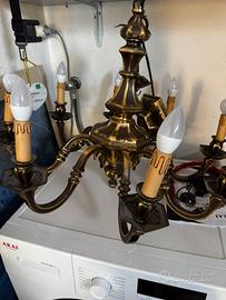 Lampadario in bronzo