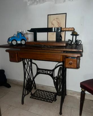 Macchina da cucire Singer Antica