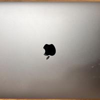 Macbook Pro 15 i9 16GB SSD 1TB