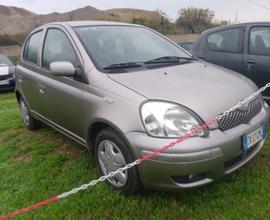 Toyota Yaris 1.0i 16V cat 5 porte Sol 150.000 km