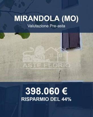 Immobile in asta di 718 m² con più di 5 locali a M