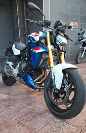 BMW F900R