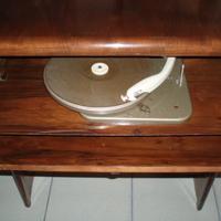 Mobile giradischi d'epoca