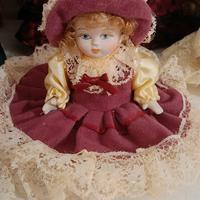 bambola in ceramica 