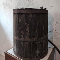 acetaia antica, botte per fare aceto vintage